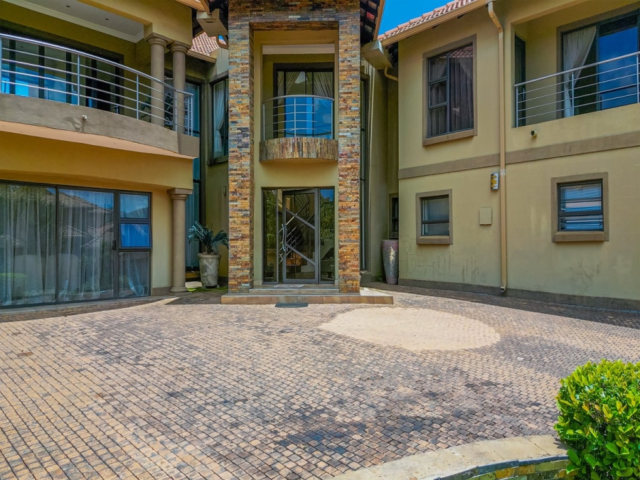 4 Bedroom Property for Sale in Xanadu North West